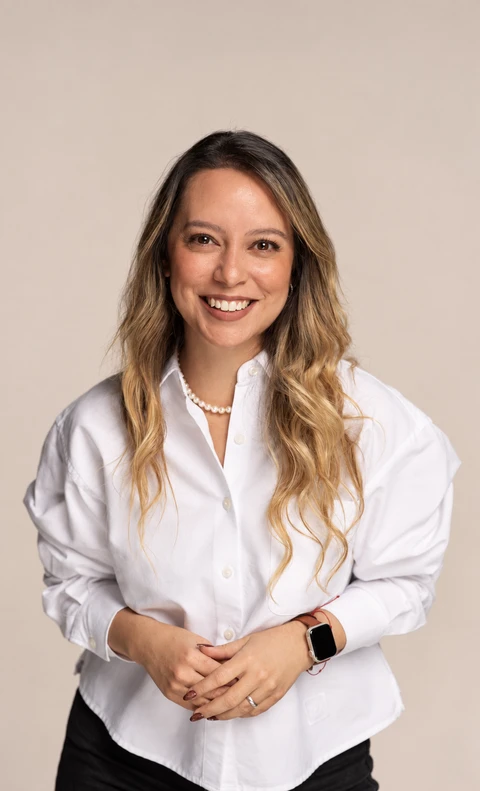Conchi, del equipo de ÓLEO Beauty Salon